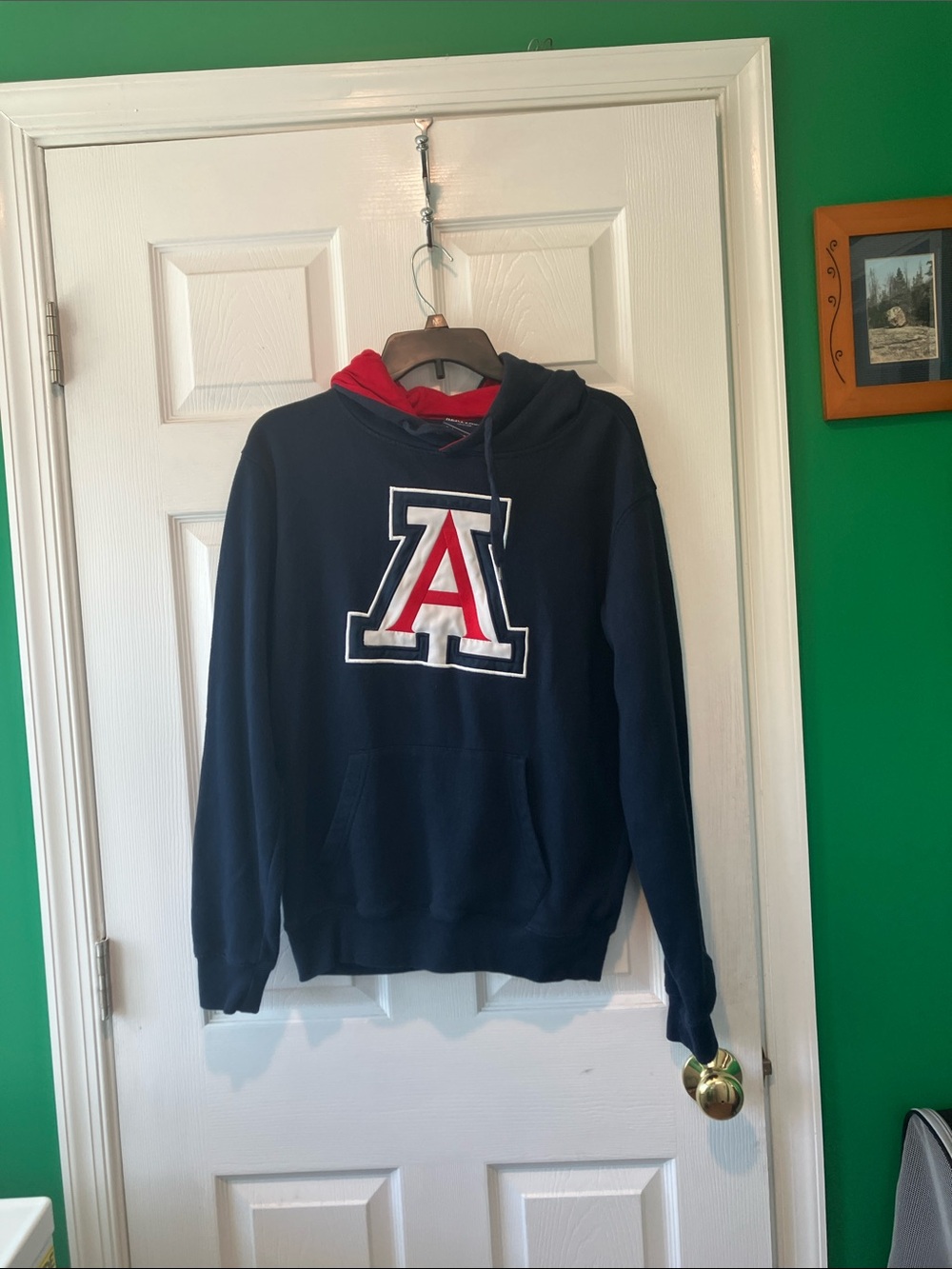 University of Arizona wildcats Navy Hoodie with Red Lined Hood and A Patch small